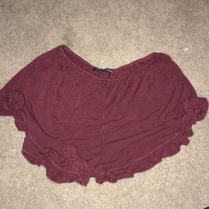 Brandy Melville maroon short